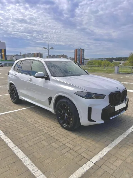 BMW X5 2022 — фото 1, купить с доставкой в Москву