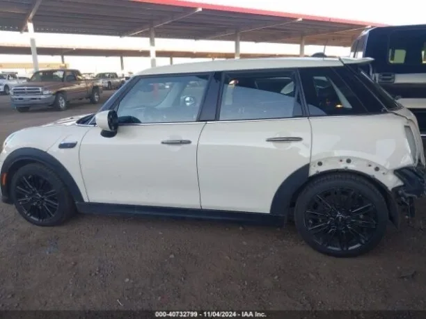 MINI Hatch 2022 — миниатюра 3