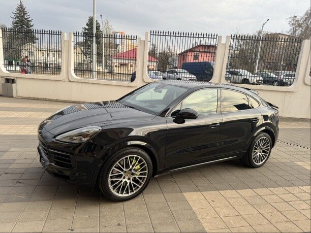 Porsche Cayenne 2022