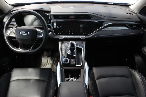 Geely Atlas Pro 2022 — миниатюра 3