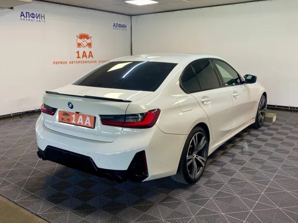 BMW 3 Series 2024 — миниатюра 4