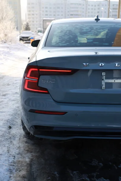Volvo S60 2024 — миниатюра 3