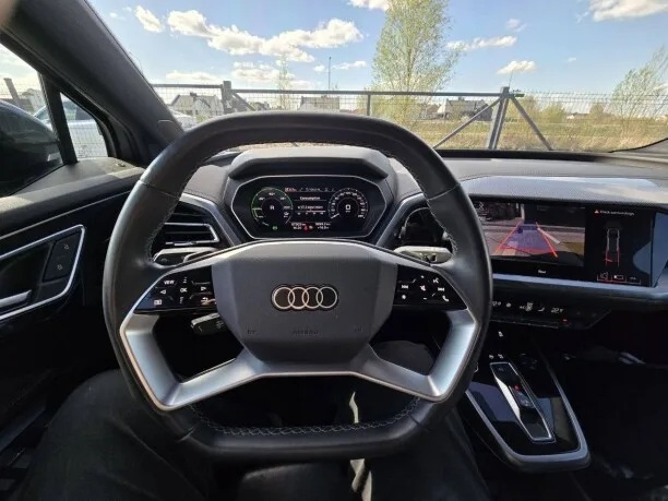 Audi Q4 e-tron 2022 — миниатюра 3