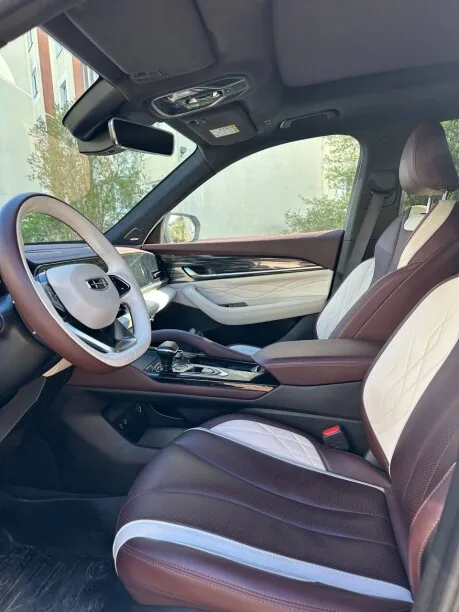 Geely Xingyue L 2022 — миниатюра 5