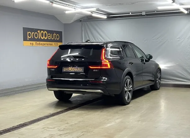 Volvo V60 Cross Country 2022 — миниатюра 4