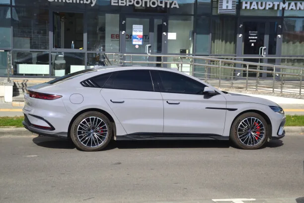 BYD Han 2024 — миниатюра 3