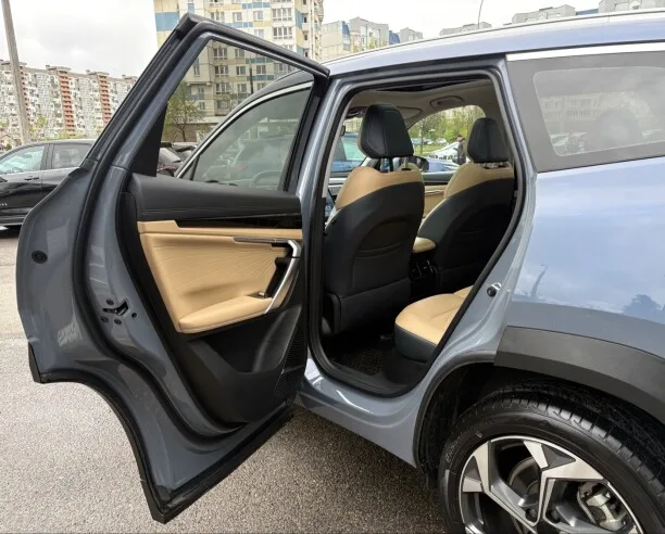 Geely Boyue L 2022 — миниатюра 5