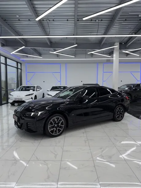 BMW i4 2025 — миниатюра 4