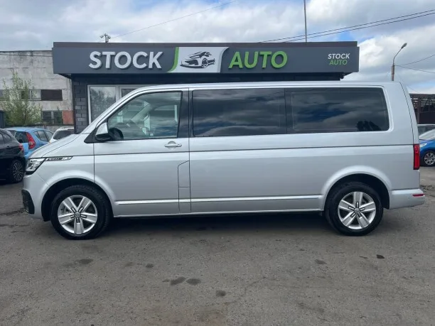Volkswagen Caravelle 2023 — миниатюра 4