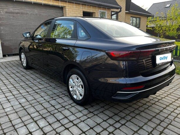 Geely Emgrand 2024 — 2