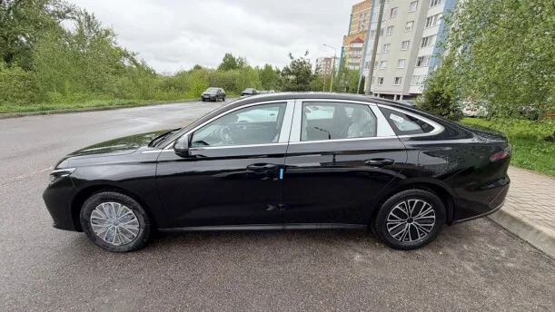 Geely Galaxy Starshine 6 2025 — миниатюра 5