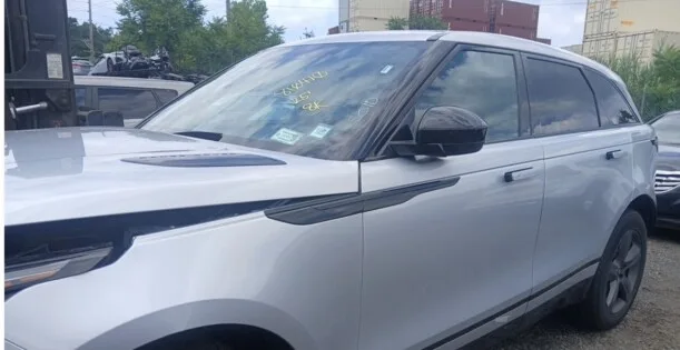 Land Rover Range Rover Velar 2024 — миниатюра 3