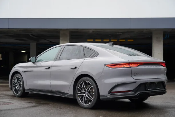 BYD Han 2025 — миниатюра 5
