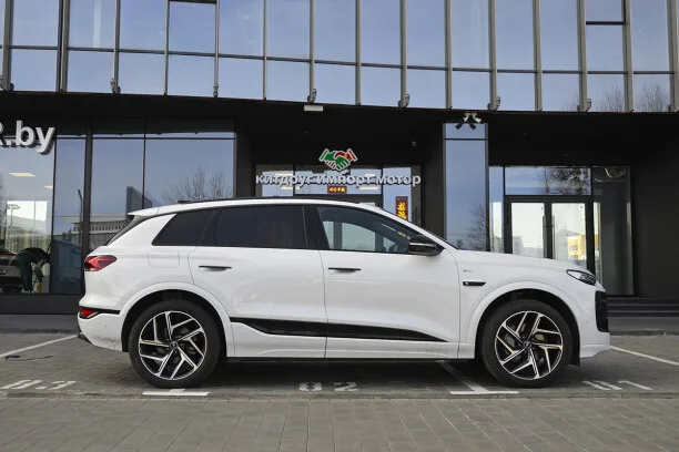 Audi Q6L e-tron 2025 — миниатюра 5