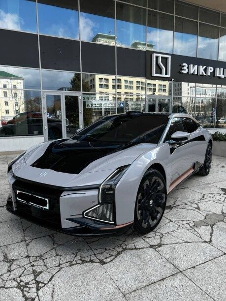 HiPhi Z 2023