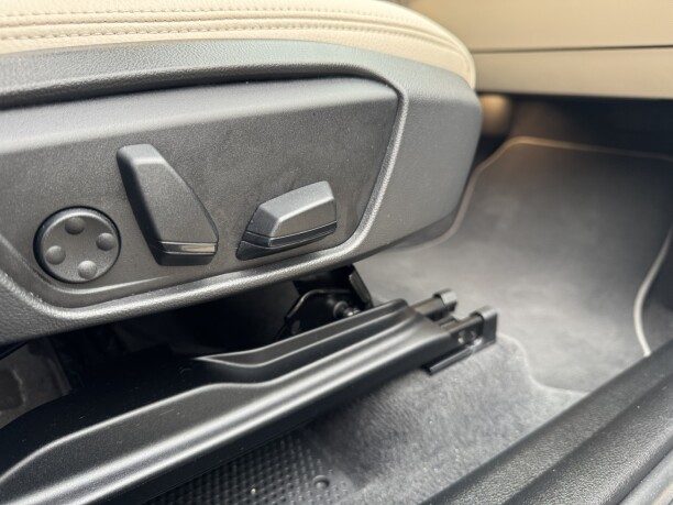 BMW X1 2022 — 2
