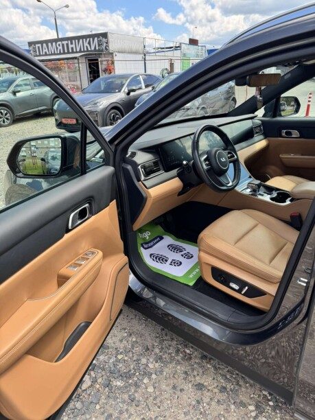 Li Auto One 2022 — 5