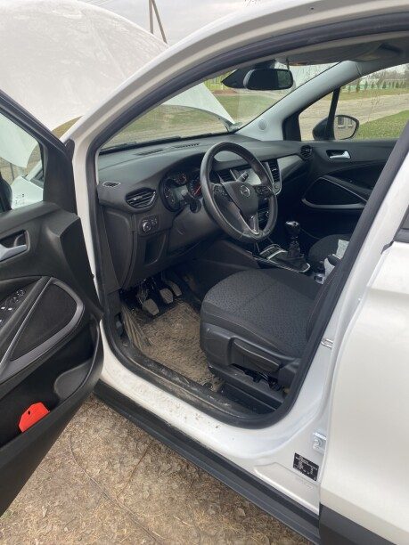 Opel Crossland X 2022 — 5