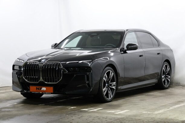 BMW i7 2023
