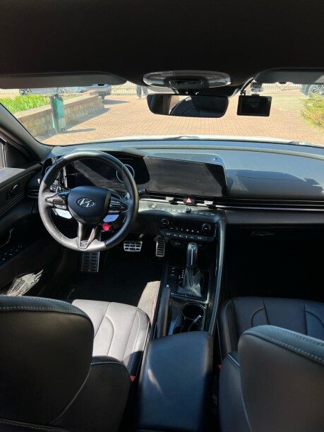 Hyundai Avante N 2022 — 5