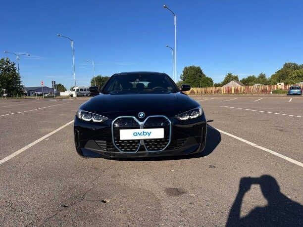 BMW i4 2022 — 2