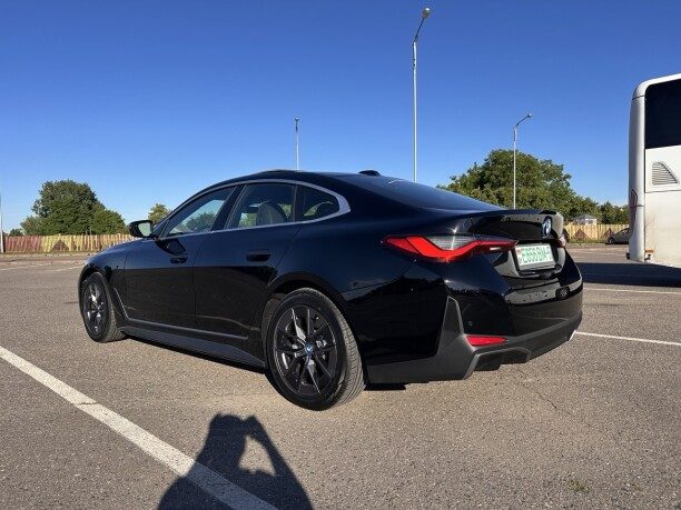 BMW i4 2022 — 4