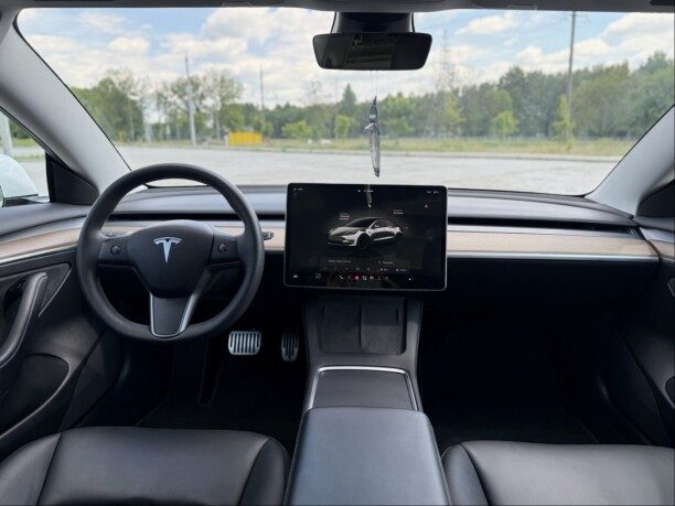 Tesla Model 3 2022 — 2