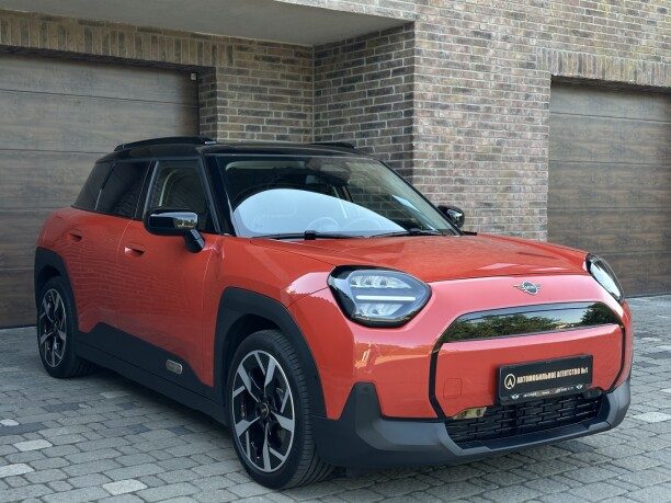 MINI Aceman 2024