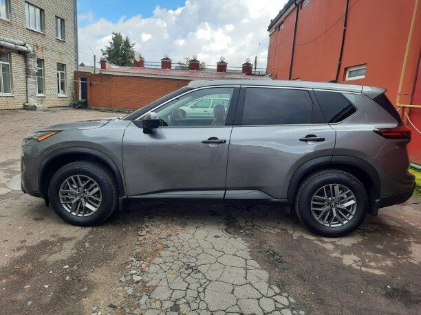 Nissan Rogue 2024 — 3