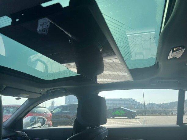 BMW i5 2024 — 2