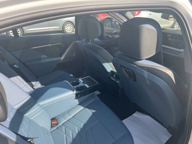 BMW i5 2024 — 5