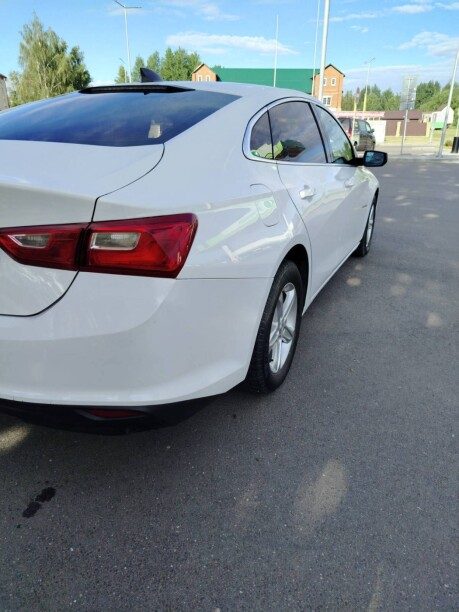 Chevrolet Malibu 2022 — 2