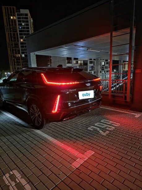 Cadillac Lyriq 2024 — 3