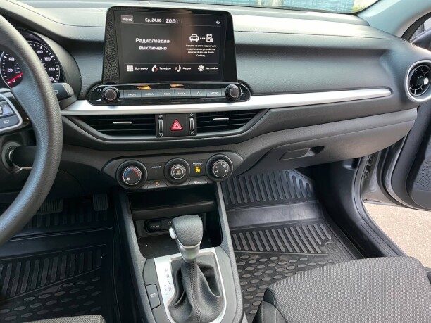 Kia Forte 2024 — 3