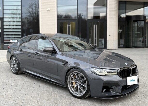 BMW M5 2022