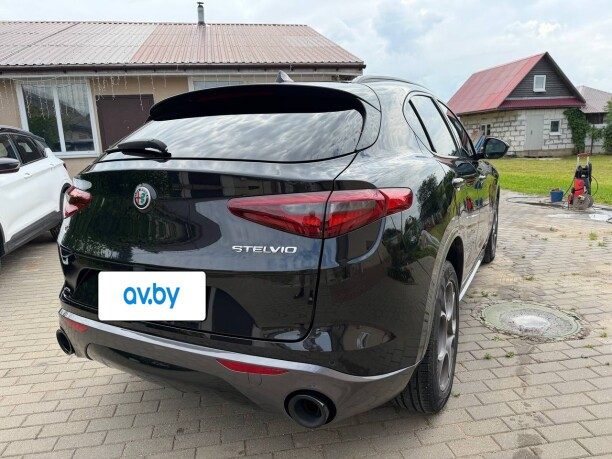 Alfa Romeo Stelvio 2022 — 4