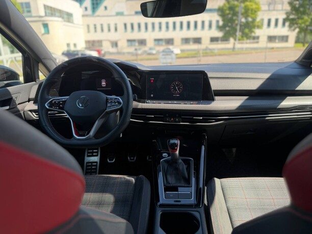 Volkswagen GOLF GTI 2024 — 3