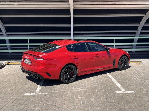 Kia Stinger 2022 — 4