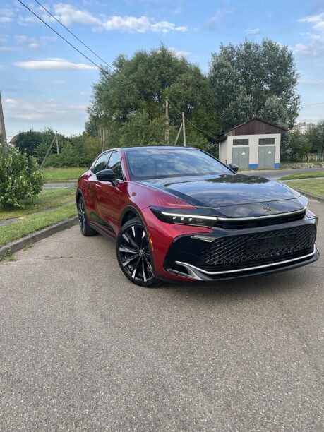 Toyota Crown 2025