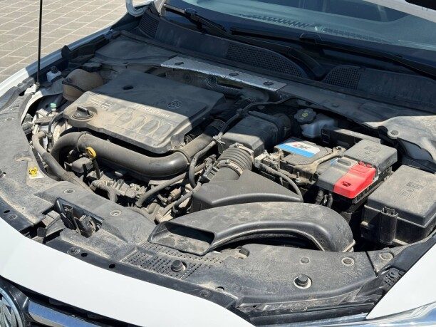 Buick Verano 2022 — 3
