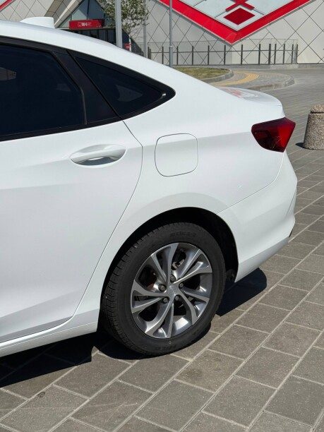 Buick Verano 2022 — 4
