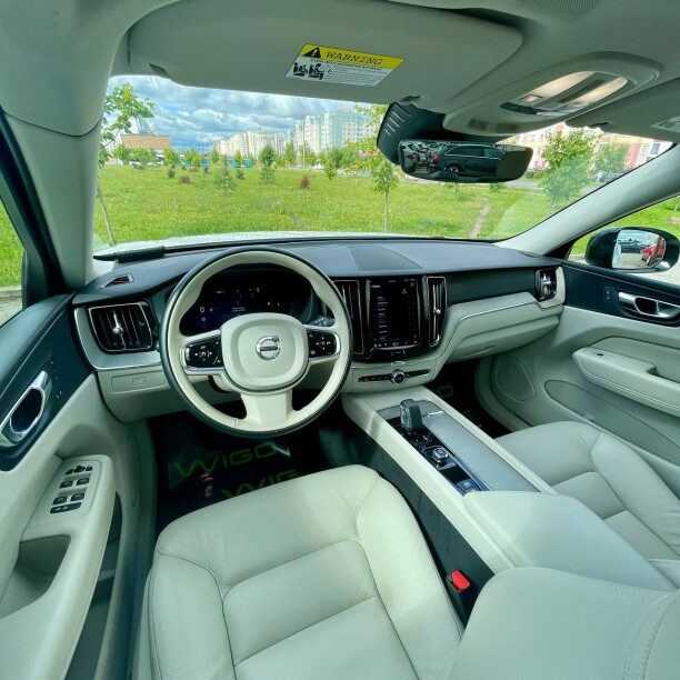 Volvo XC60 2022 — 3