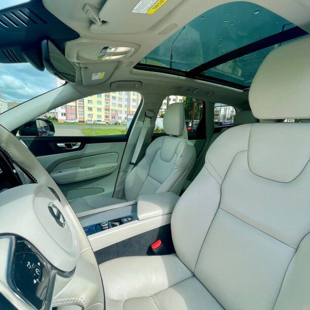 Volvo XC60 2022 — 5