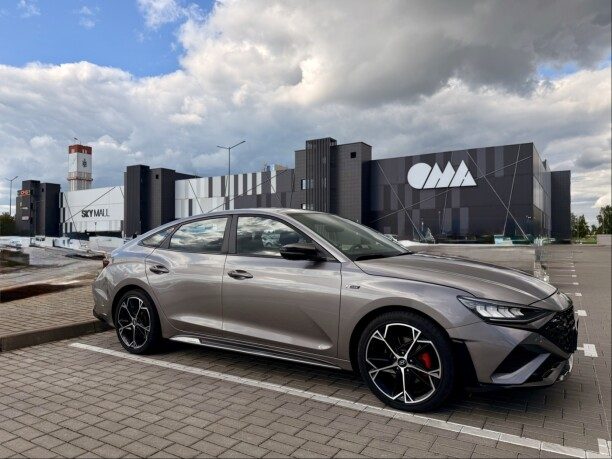 Hyundai Lafesta 2022
