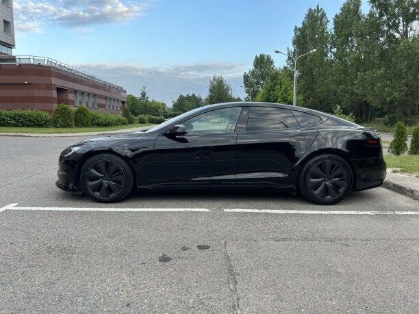 Tesla Model S 2022 — 4