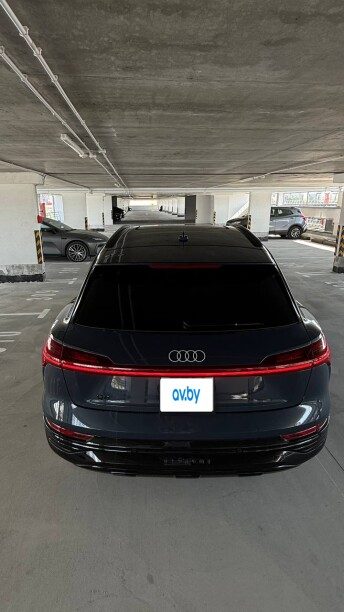 Audi Q8 e-tron 2024 — 3