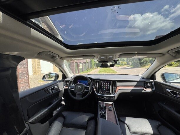 Volvo S60 2024 — 3