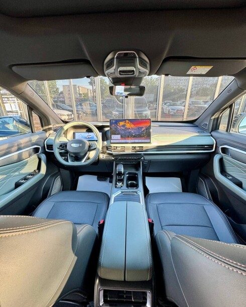 Geely Haoyue L 2024 — 3