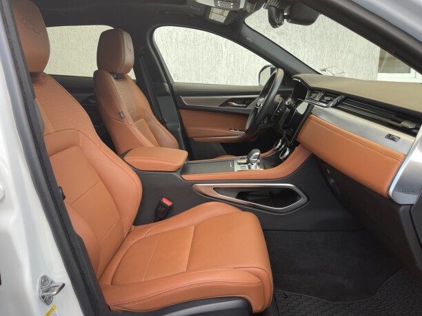 Jaguar F-Pace 2024 — 3