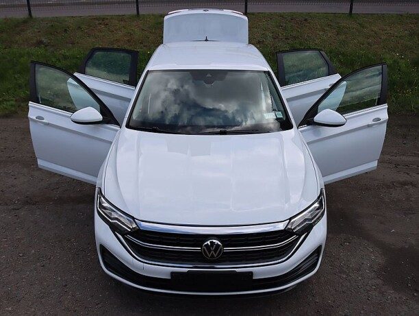 Volkswagen Jetta 2024 — 2